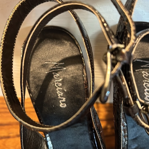 MARCIANO womens open toe sandals size 5 1/2 - Picture 3 of 11
